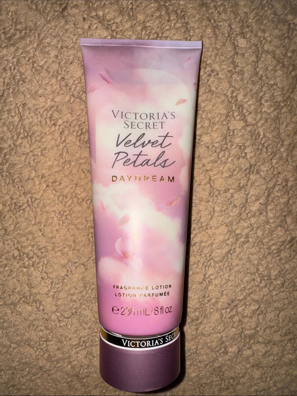 Victoria's Secret Velvet Petals Daydream Fragrance Lotion